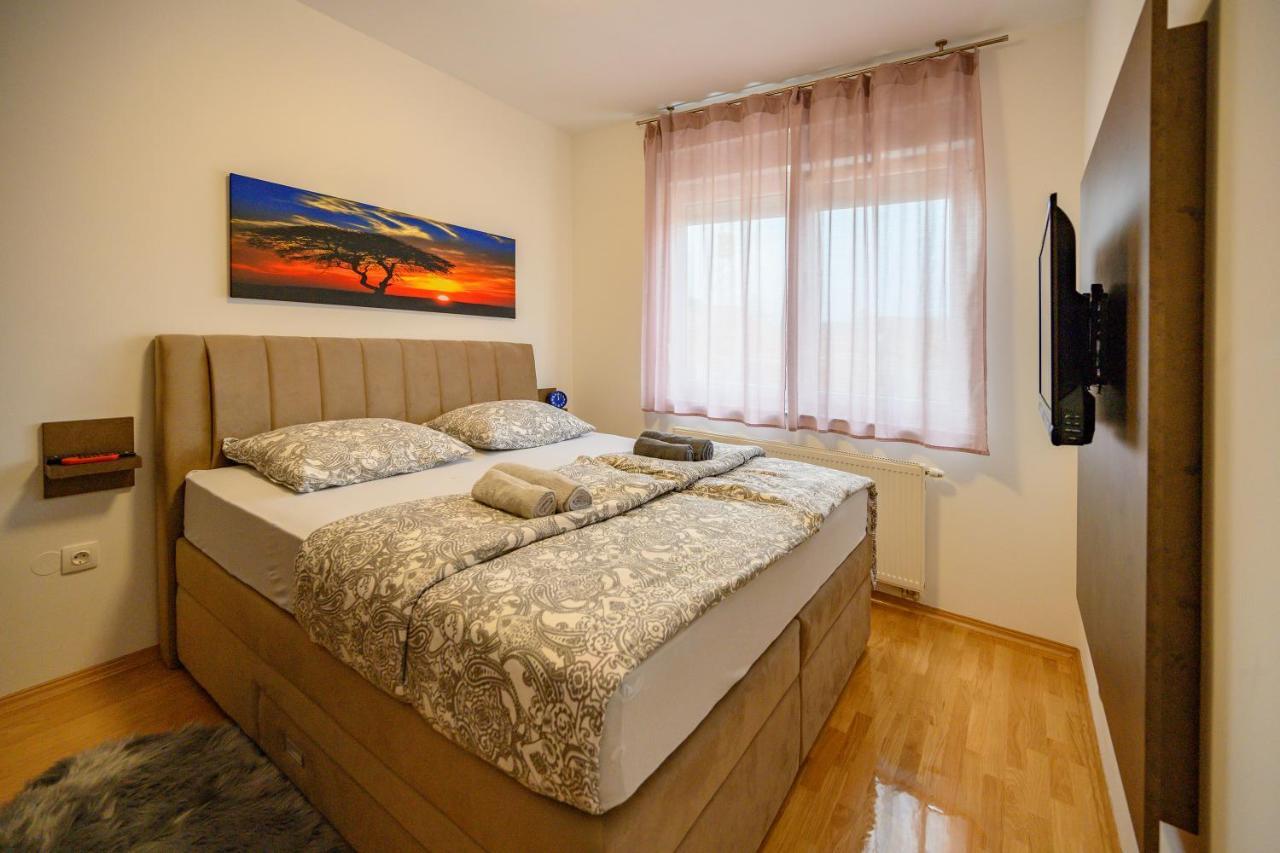 Apartman Lord Osijek Apartment ภายนอก รูปภาพ